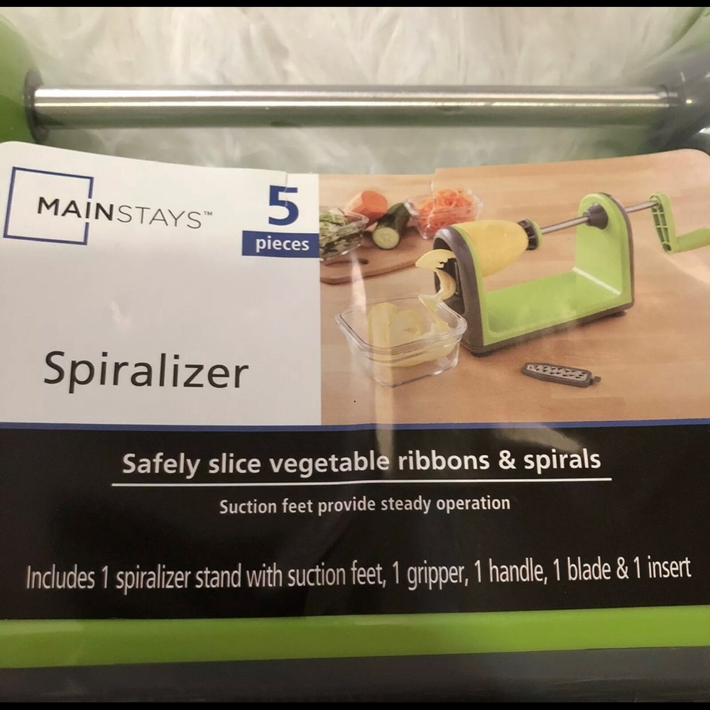 Vegetable Spiralizer  Safely slice vegetables